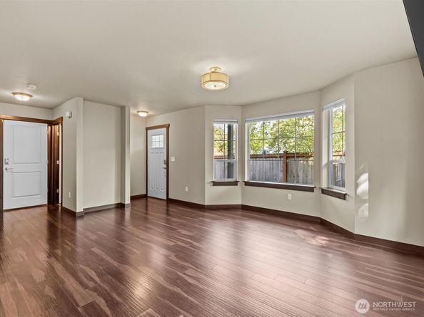 109 203rd Place SW 1, Lynnwood WA 98036