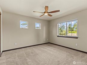 109 203rd Place SW 1, Lynnwood WA 98036