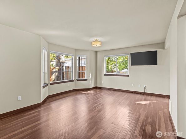 109 203rd Place SW 1, Lynnwood WA 98036