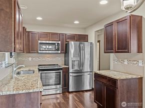 109 203rd Place SW 1, Lynnwood WA 98036