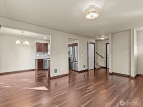 109 203rd Place SW 1, Lynnwood WA 98036