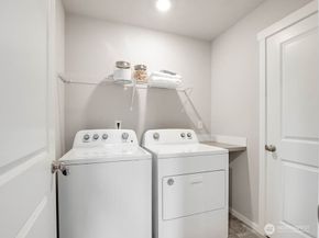 8411 114th Avenue SE 37, Newcastle WA 98056
