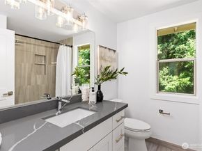 17431 NE 28th Street, Redmond WA 98052