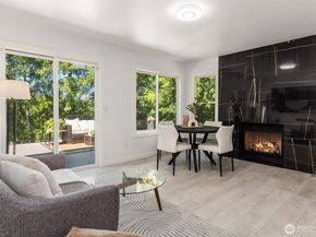 17431 NE 28th Street, Redmond WA 98052