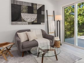 17431 NE 28th Street, Redmond WA 98052
