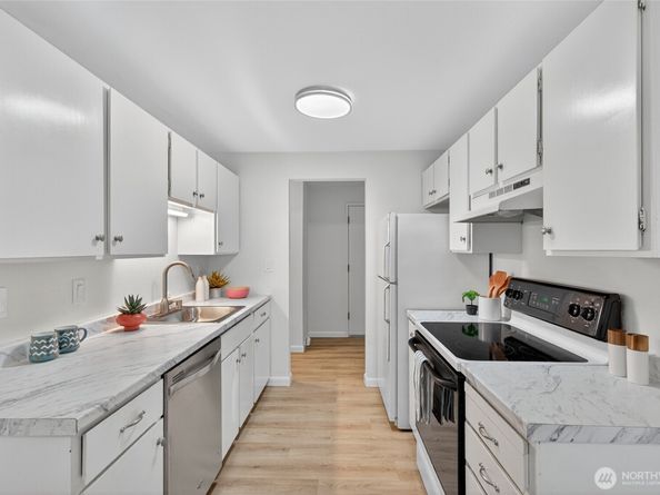 7001 Sand Point Way NE B109, Seattle WA 98115