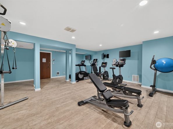 7001 Sand Point Way NE B109, Seattle WA 98115