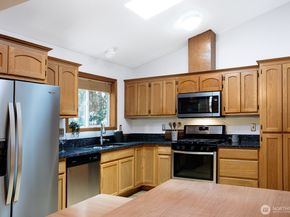 11714 36th Avenue NE, Seattle WA 98125
