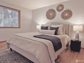 11714 36th Avenue NE, Seattle WA 98125