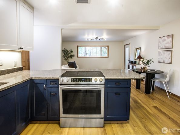 11714 36th Avenue NE, Seattle WA 98125