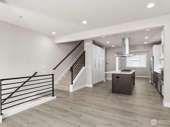 13235 NE 143rd Court 15, Woodinville WA 98072