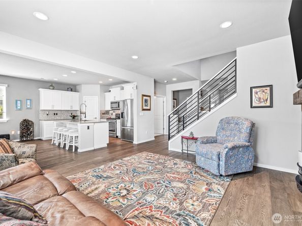 2207 115th Drive SE, Lake Stevens WA 98258