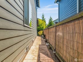 2207 115th Drive SE, Lake Stevens WA 98258