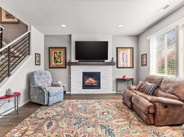 2207 115th Drive SE, Lake Stevens WA 98258