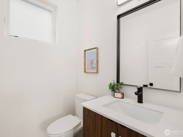 7714 30th Ave NW, Seattle WA 98117