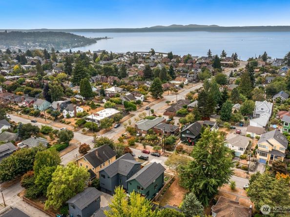 7714 30th Ave NW, Seattle WA 98117