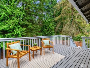 19727 41st Avenue NE, Lake Forest Park WA 98155
