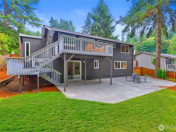 19727 41st Avenue NE, Lake Forest Park WA 98155