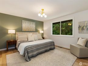 19727 41st Avenue NE, Lake Forest Park WA 98155