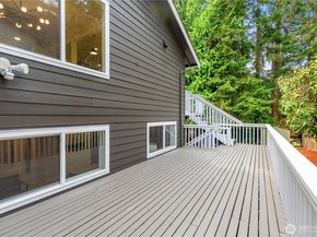 19727 41st Avenue NE, Lake Forest Park WA 98155