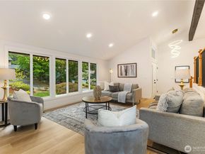19727 41st Avenue NE, Lake Forest Park WA 98155