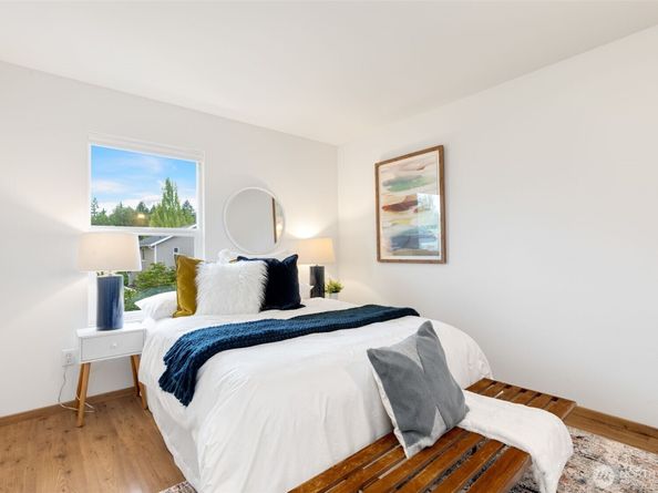 9907 223rd Place NE, Redmond WA 98053