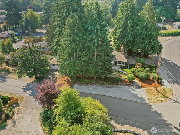 1140 E Seattle Street, Kent WA 98030