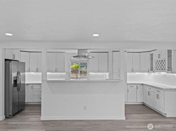 1140 E Seattle Street, Kent WA 98030
