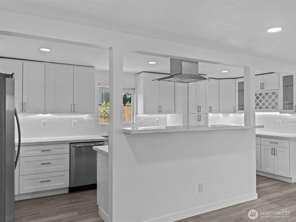 1140 E Seattle Street, Kent WA 98030