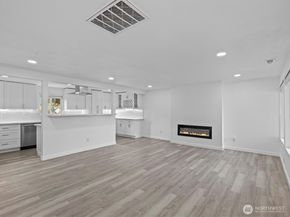1140 E Seattle Street, Kent WA 98030
