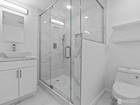 1140 E Seattle Street, Kent WA 98030