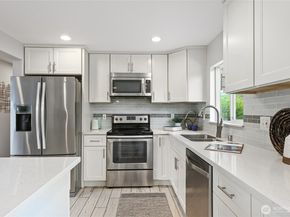 9642 13th Avenue SW, Seattle WA 98106