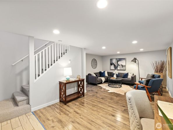 9642 13th Avenue SW, Seattle WA 98106