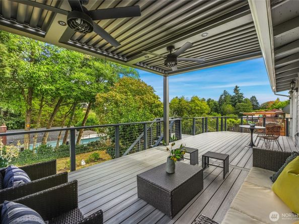 9642 13th Avenue SW, Seattle WA 98106