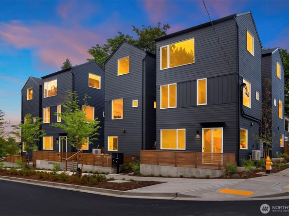4920 31st Avenue S, Seattle WA 98108