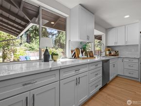 13786 NE 75th Place, Redmond WA 98052
