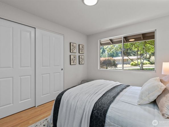 13786 NE 75th Place, Redmond WA 98052