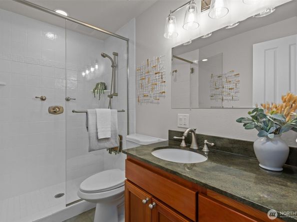 13786 NE 75th Place, Redmond WA 98052