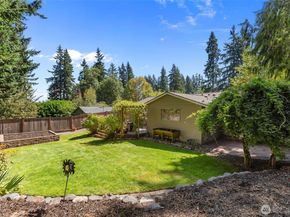 13786 NE 75th Place, Redmond WA 98052