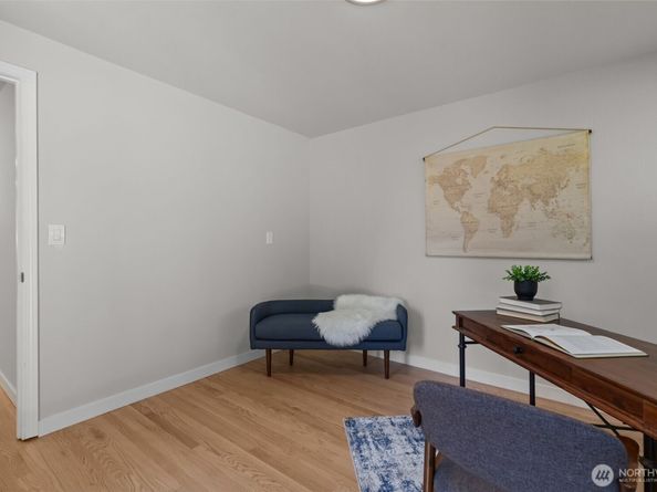 13786 NE 75th Place, Redmond WA 98052