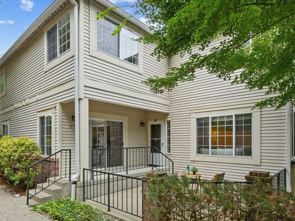 10909 Avondale Road NE R170, Redmond WA 98052