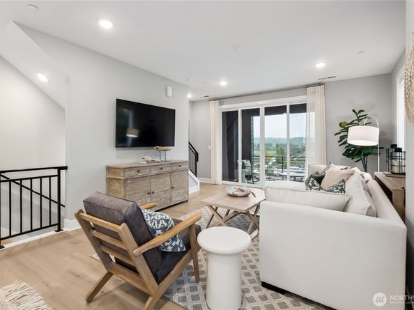 12207 137th Place NE 2604, Redmond WA 98052