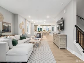 12207 137th Place NE 2604, Redmond WA 98052