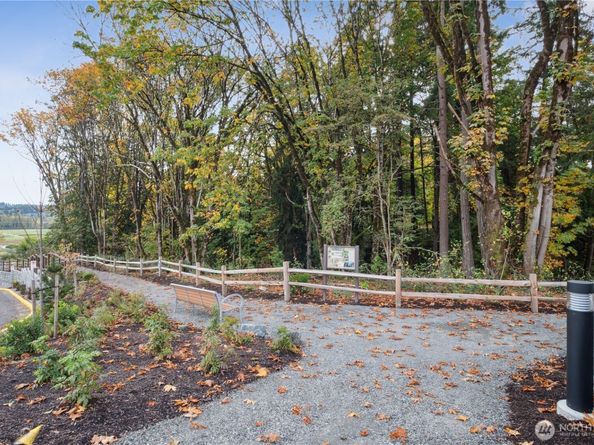 12207 137th Place NE 2604, Redmond WA 98052