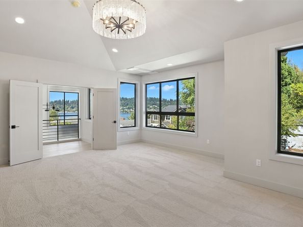 1015 N 35th Street, Renton WA 98056