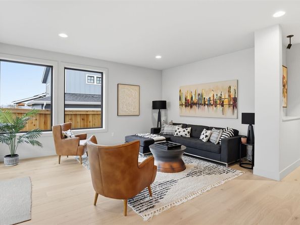 1015 N 35th Street, Renton WA 98056