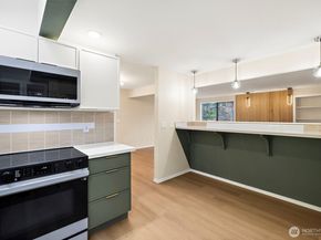 21911 4th Avenue SE, Bothell WA 98021