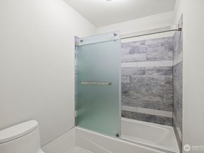21911 4th Avenue SE, Bothell WA 98021