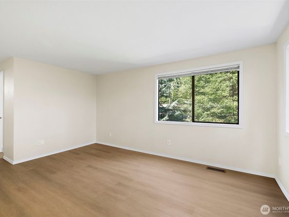 21911 4th Avenue SE, Bothell WA 98021