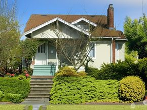 4302 Woodlawn Avenue N, Seattle WA 98103